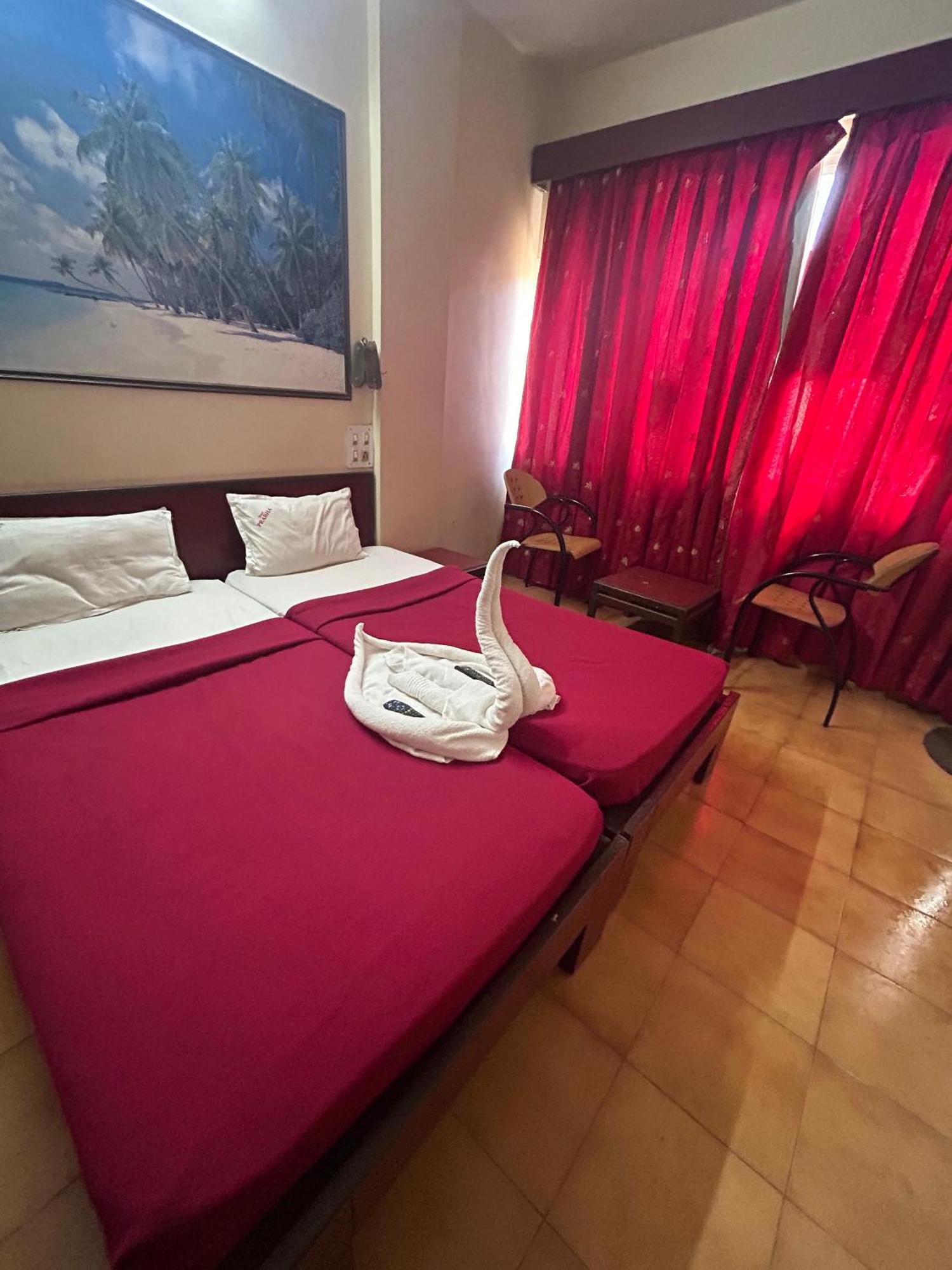 Hotel Prabha Ратнаґірі Екстер'єр фото